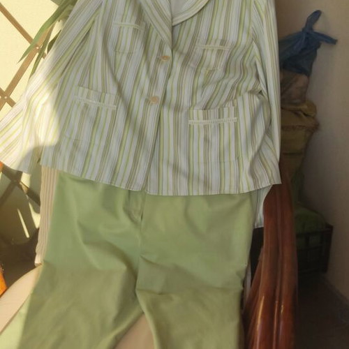 Jacket with cotton fabric and subtle yellow and green stripes like new