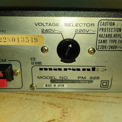 Marantz PM325 amplifier