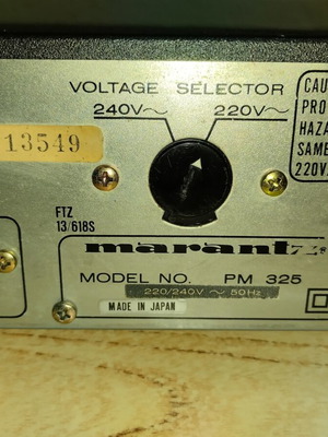 Marantz PM325 amplifier