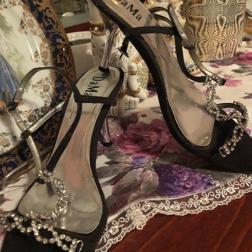 DaMa sandals with rhinestones like new, size 37, black
