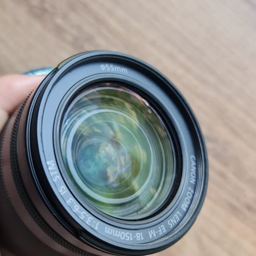 Canon EF-M 18-150mm f/3.5-6.3 IS STM lens like new