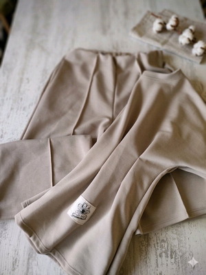 Sporty elegant women's set new in mocha and cafe latte colors