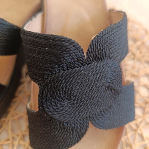 A.L.E. women's platform sandals like new, black, size 39