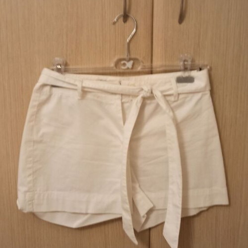 Hype white shorts size M like new