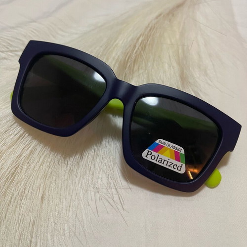 Children's sunglasses new with polarized lens blue and green for boys