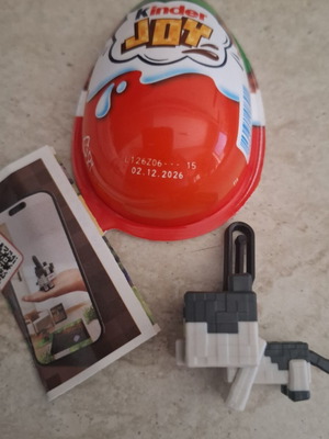 Kinder Joy Minecraft figure new with papers