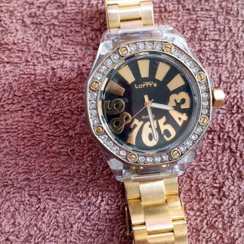 Women's watch used, quartz with crystals