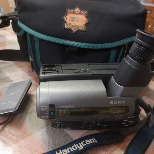 Sony CCD-TR620E analogue camcorder full set like new