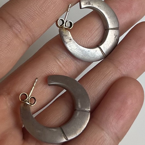 Medium-sized hoop earrings used, oxidized silver