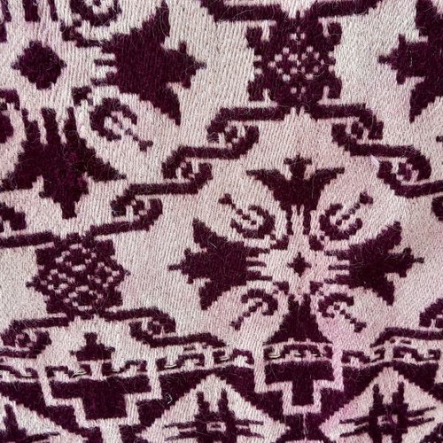 Gianniotiko woven rug used 2.5 x 3.5 meters