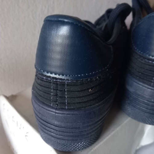 Blue canvas shoes size 41 with high sole