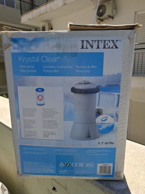 Intex pool pump like new without hoses and filter