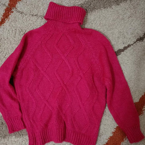 Magenta Plus Size Sweater like new, pink