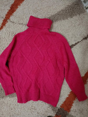 Magenta Plus Size Sweater like new, pink