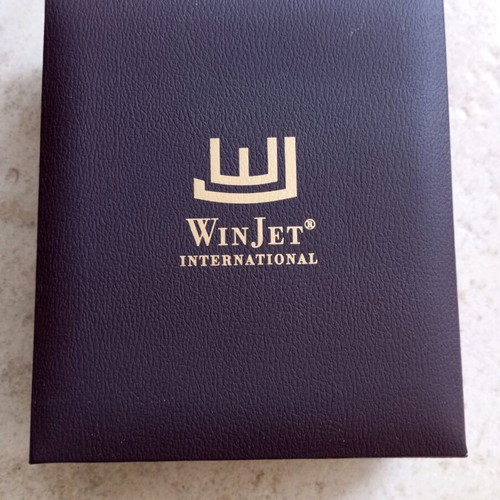 WinJet luxury case like new, dark brown with gold lettering
