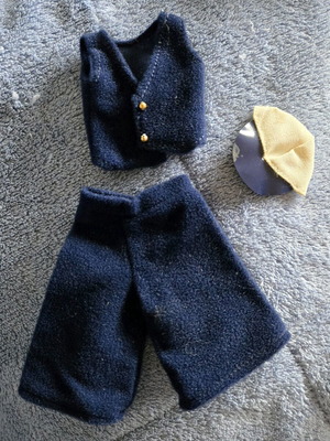 Sindy Pedigree outfit used with zip culottes, vest and hat