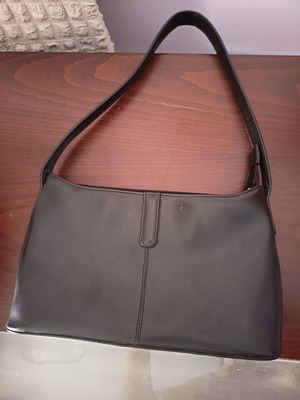 Small black women's handbag like new