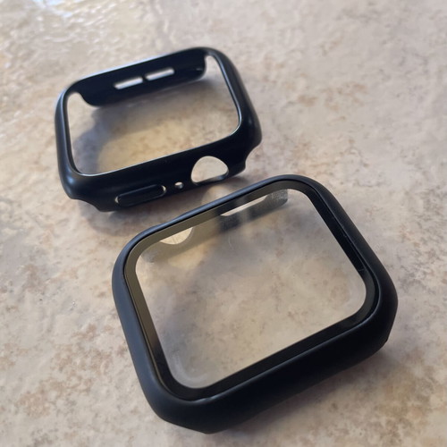 Apple Watch Series 5 44mm with charging cable, straps and screen protectors