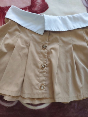 Pretty Little Thing skirt like new, short, special