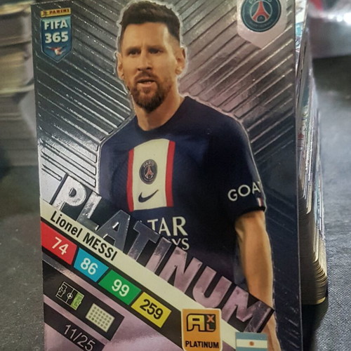 Lionel Messi Platinum Panini Adrenalyn XL FIFA 365 card 2023, numbered 11/25