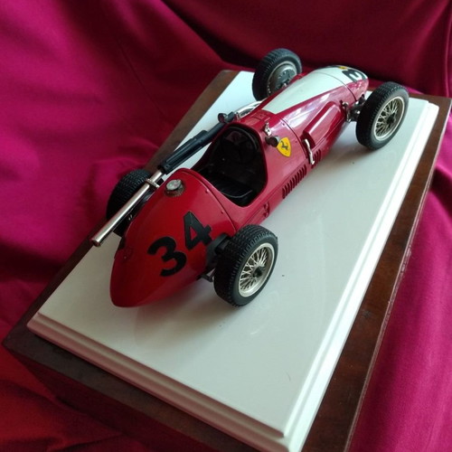 Ferrari 500 F2 μεταχειρισμένο μοντέλο 1/16 scale χωρίς κουτί