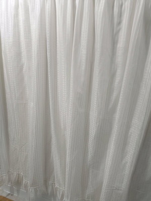 White curtain new with ruffle, dimensions 153x170cm