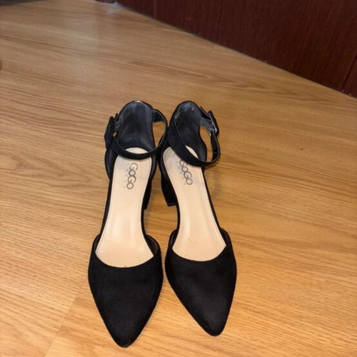 GoGo Shoes black velvet pumps like new with low heel and strap