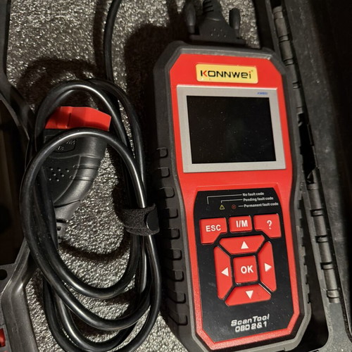 KONNWEI KW850 diagnostic scan tool OBD 2&1 like new