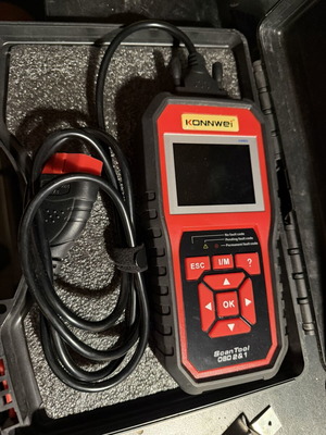 KONNWEI KW850 diagnostic scan tool OBD 2&1 like new