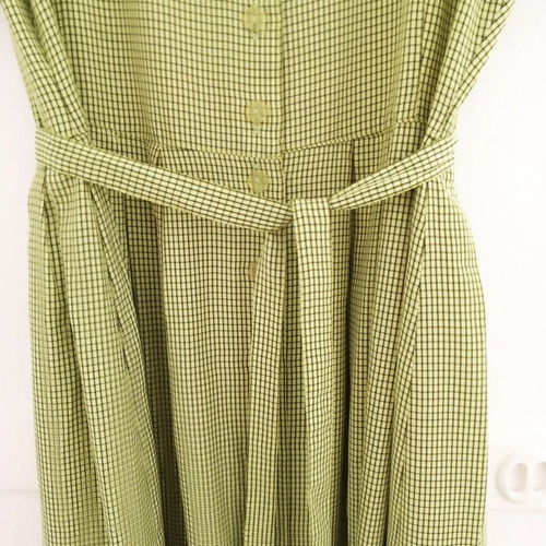 Colours Of The World dress green like new, size M