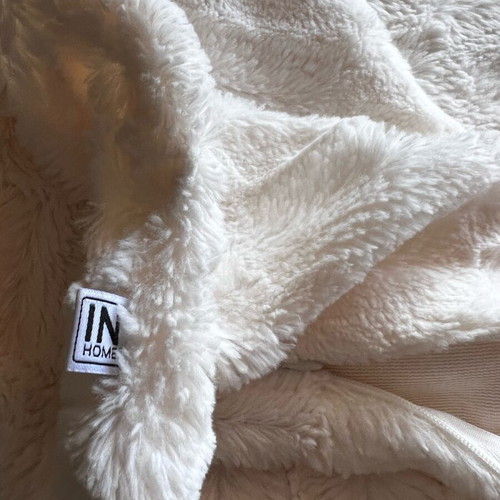Fleece pillowcases set thick white like new