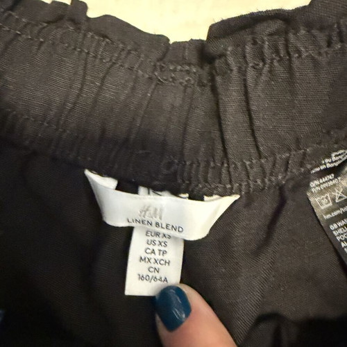 H&M linen shorts XS, black