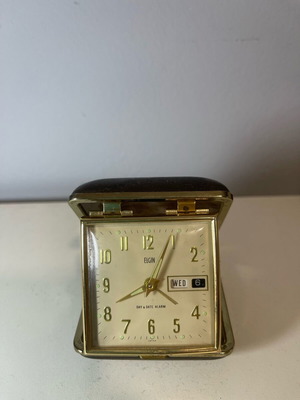 Vintage Elgin travel alarm clock working, like new