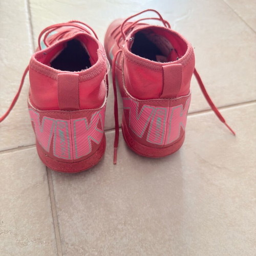 Nike football shoes used, size 38, orange
