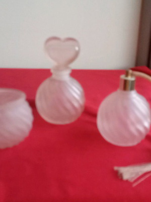 Vintage pink opaline toilet set like new, 3 pieces