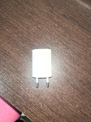 Type-C adapter like new, white