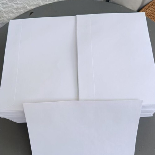 Envelope pack 500+ with horizontal and triangle flaps