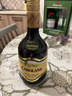 Carolans Irish Cream Liqueur sealed