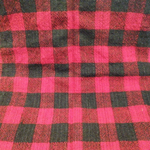 Velentza floor rug like new, wool rustic design 1.20 x 53