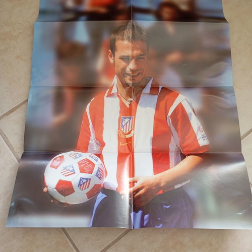 Sporty collectible posters pack of 3, like new, world football legends