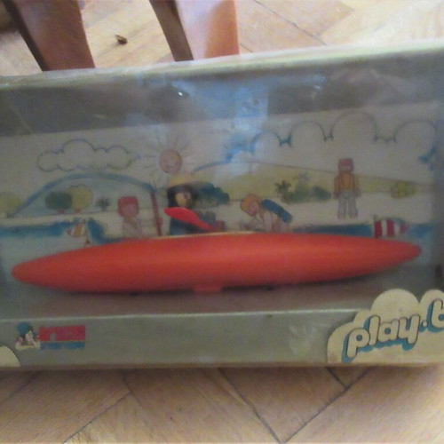Kibi Play Boys Battery-Powered Kayaker New 80s with Original Box
