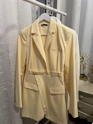 Zara dress orange like new, size S