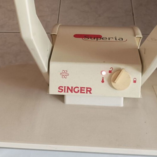 Singer Superia ironing press like new