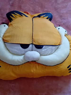 Μαξιλάρι Garfield vintage 30 ετών σε άψογη κατάσταση