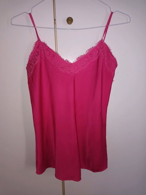 Satin blouse loose fit in bright fuchsia, like new