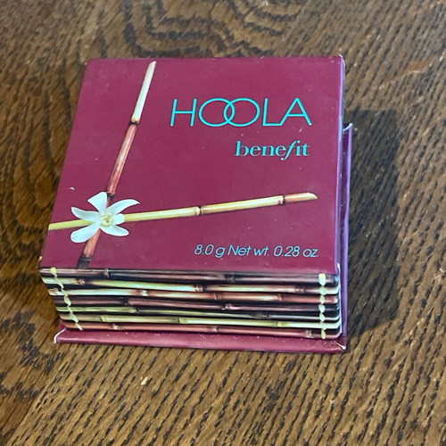 Mat Bronzer Benefit Hoola for face 8 grams unused