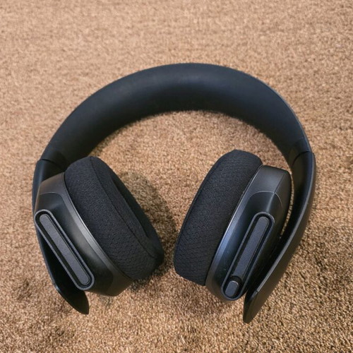 Alienware AW510H gaming headset wired like new with 7.1 sound