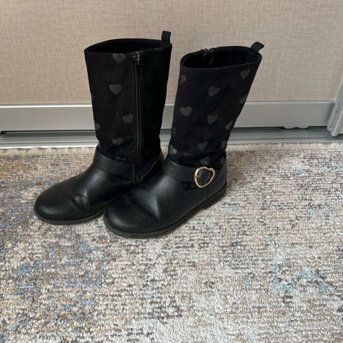 Black boots used size 28 tall for girls