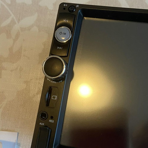 MP5 Player 7 Inch 2 DIN Touchscreen Multimedia with Camera like new