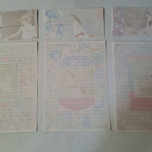 Collectible scented stationery used with girls and flowers designs